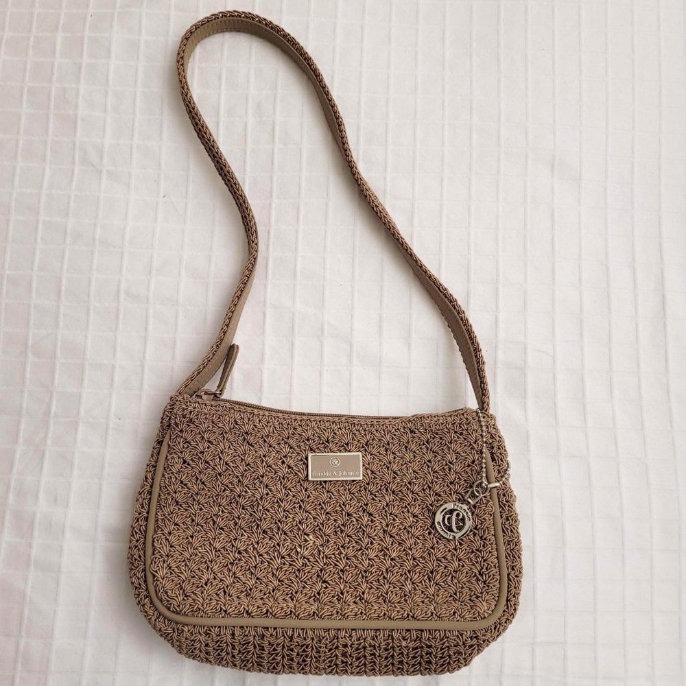 Frankie & Johnnie woven plastic tan colored shoulder bag.